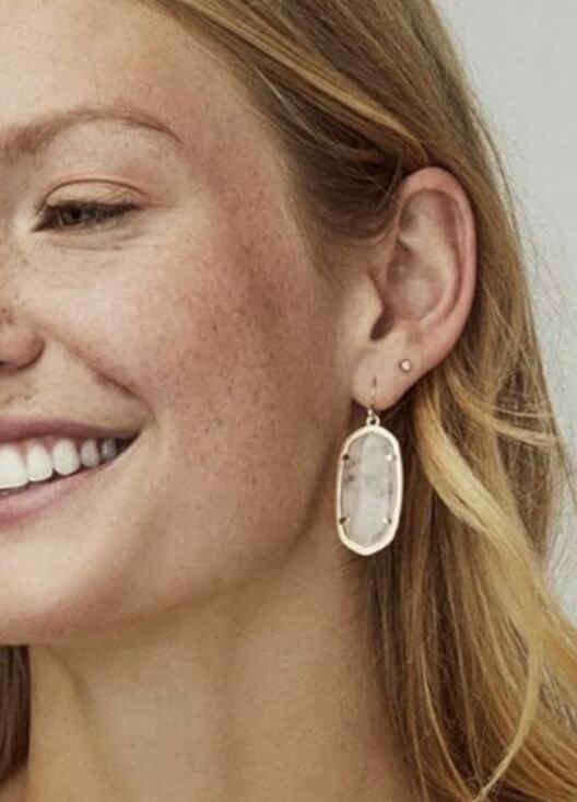 Kendra Scott Jewelry - NEW Kendra Scott Elle Drop Earrings in Ivory Mother of Pearl Gold With Box $88